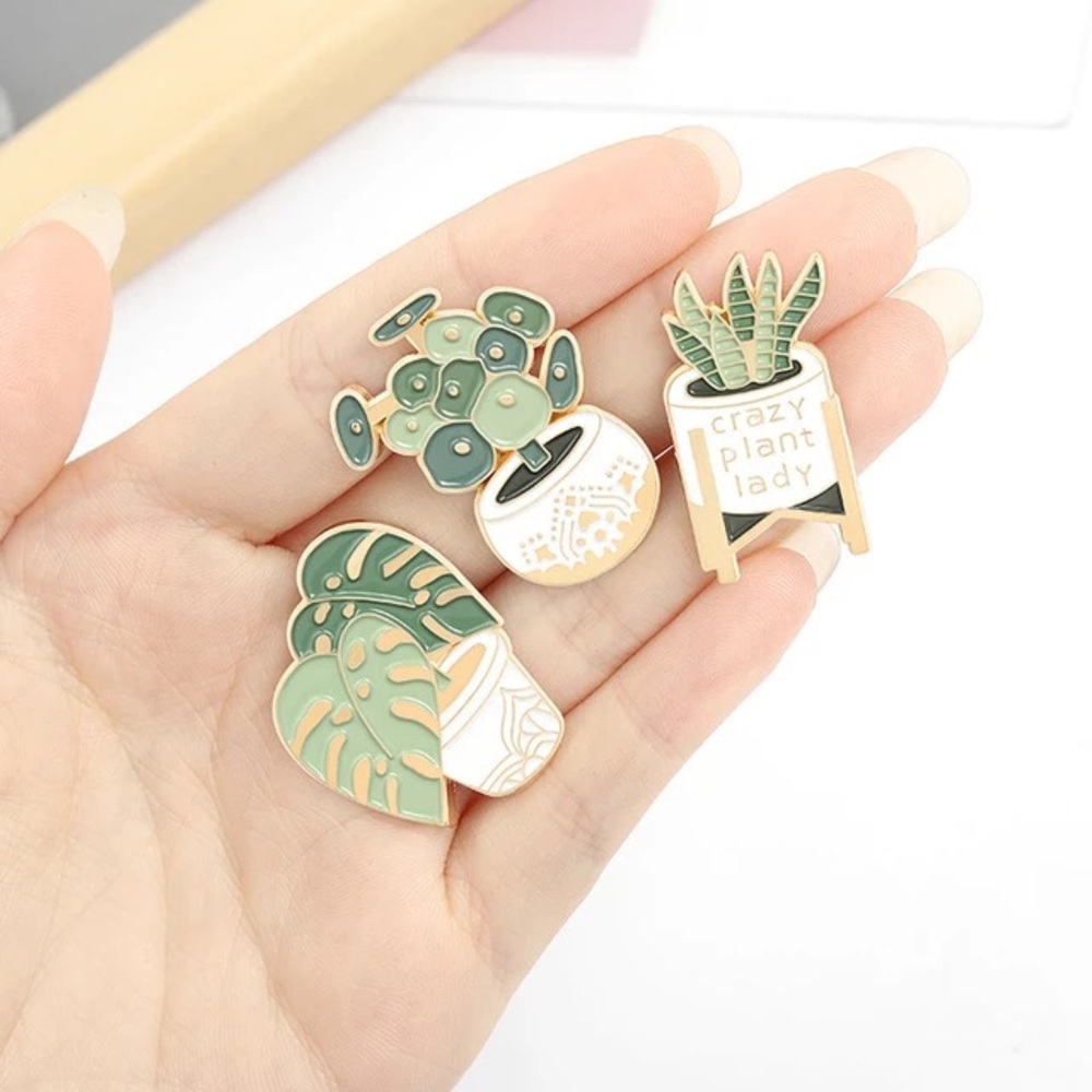 Boho Potted Snake Plant On A Stand “Crazy Plant Lady” Metal Enamel Pin Brooch - Picture 4 of 13
